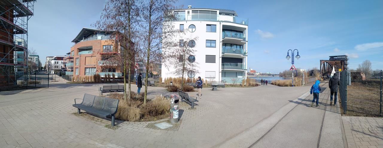 Aaron - Privatunterkunft Magdeburg Exterior photo